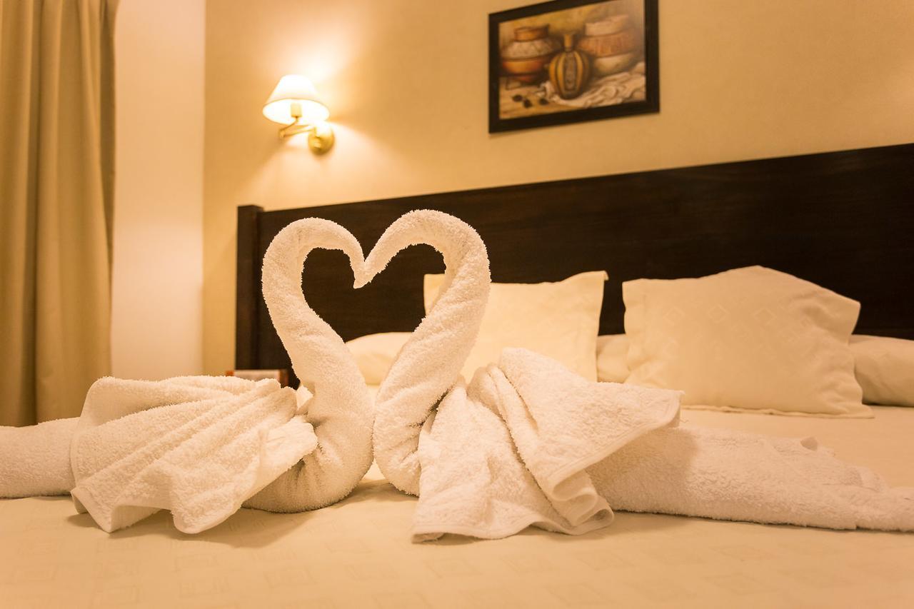 Hotel Las Maras Puerto Madryn Extérieur photo