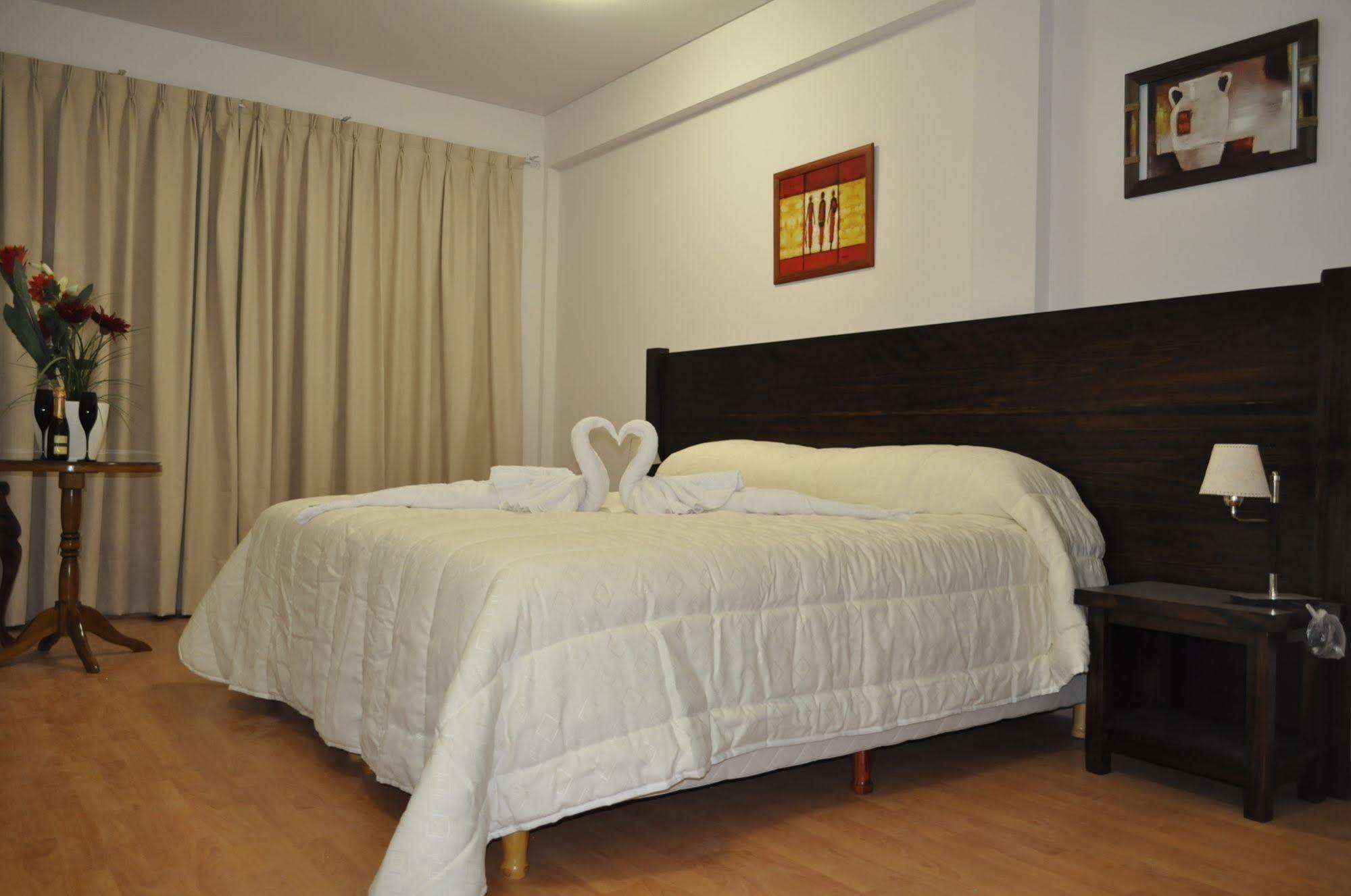 Hotel Las Maras Puerto Madryn Extérieur photo
