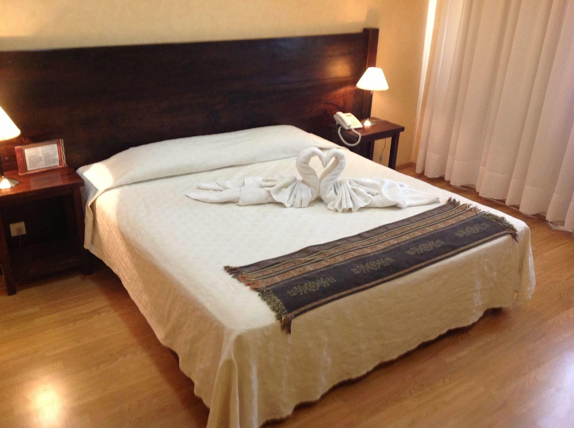 Hotel Las Maras Puerto Madryn Extérieur photo