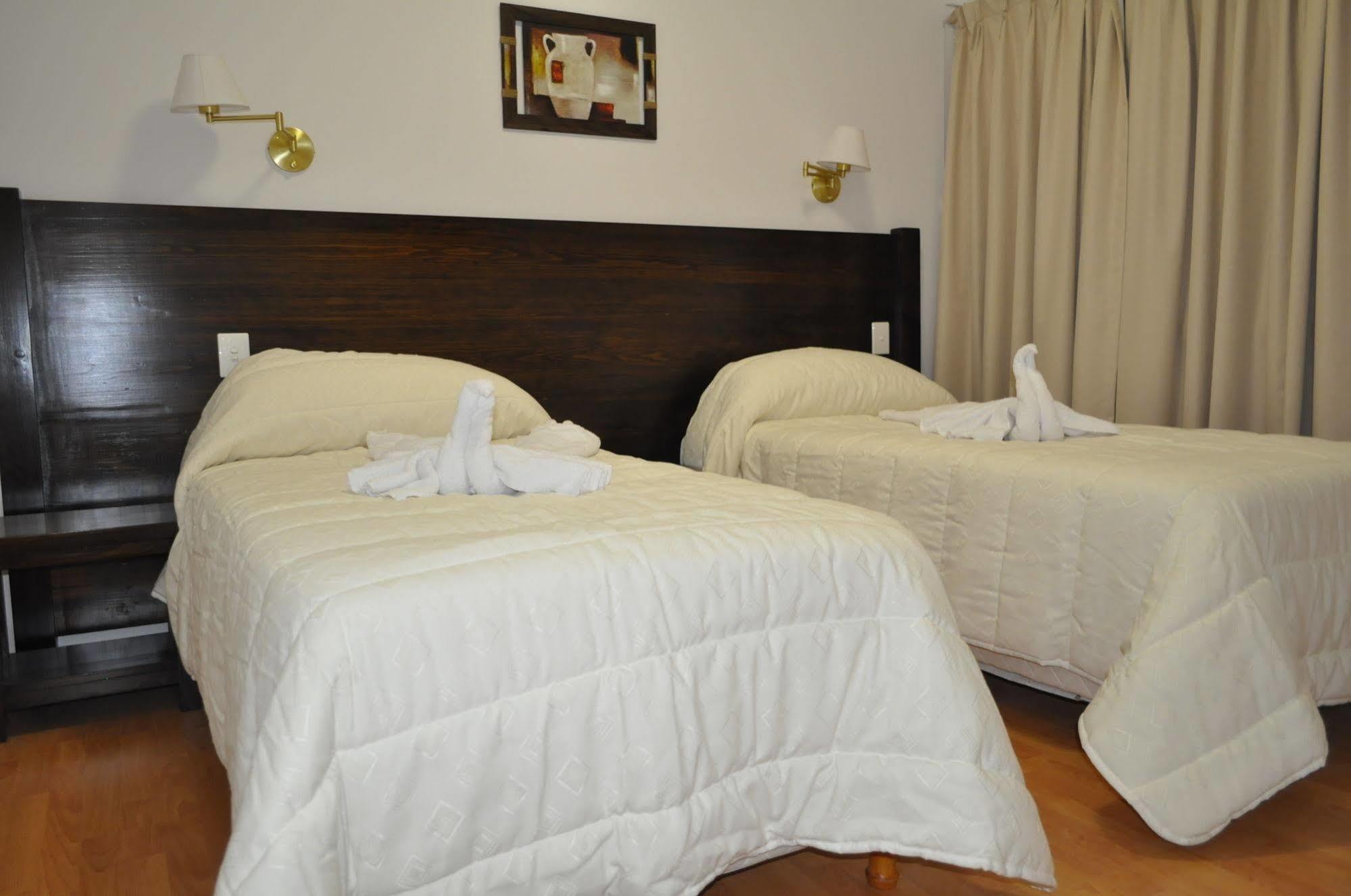 Hotel Las Maras Puerto Madryn Extérieur photo